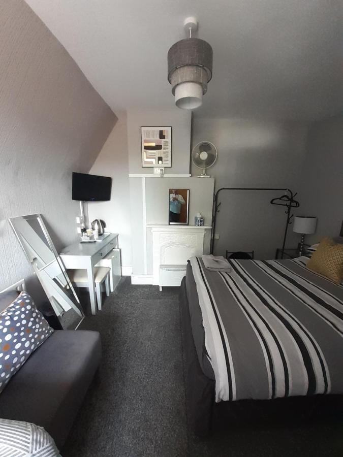Caversham Lodge Ридинг Экстерьер фото